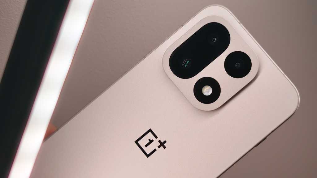 OnePlus 15 REVIEW camera